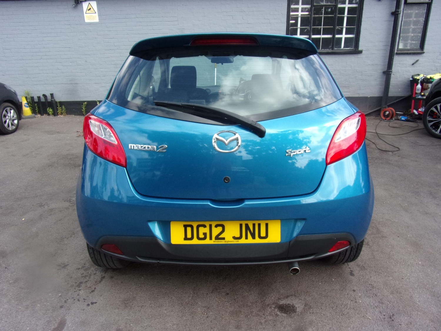 Mazda Mazda2 2012 - Cars in Aldershot