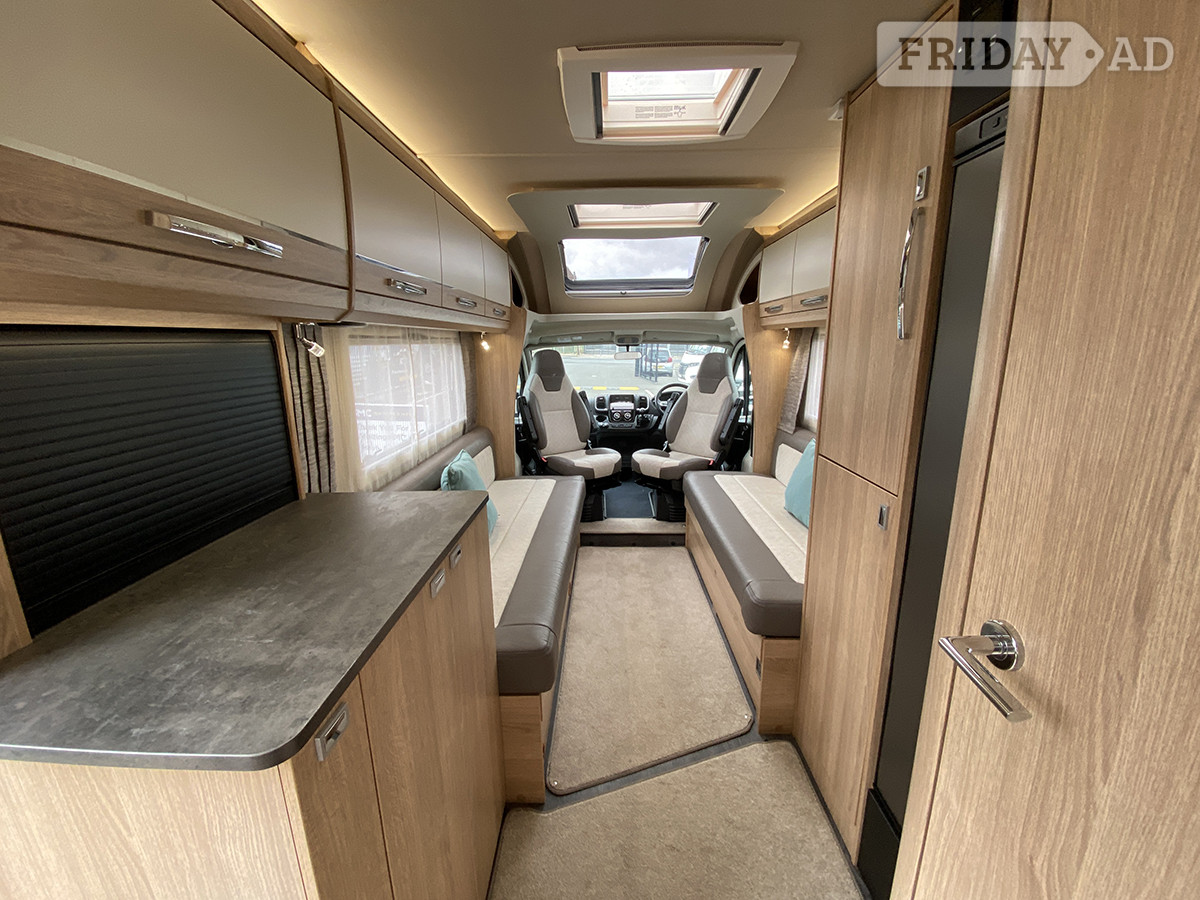 [2 berth ]Auto-Trail Tracker EKS