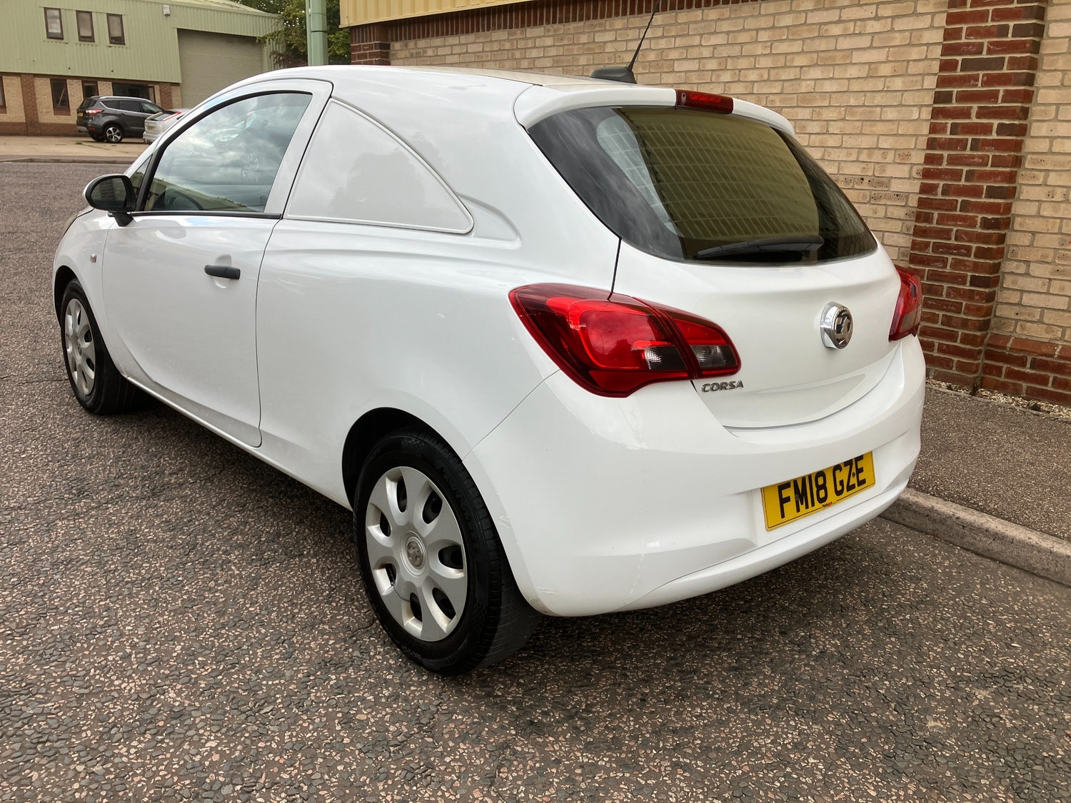 [ berth ]Vauxhall Corsa Van