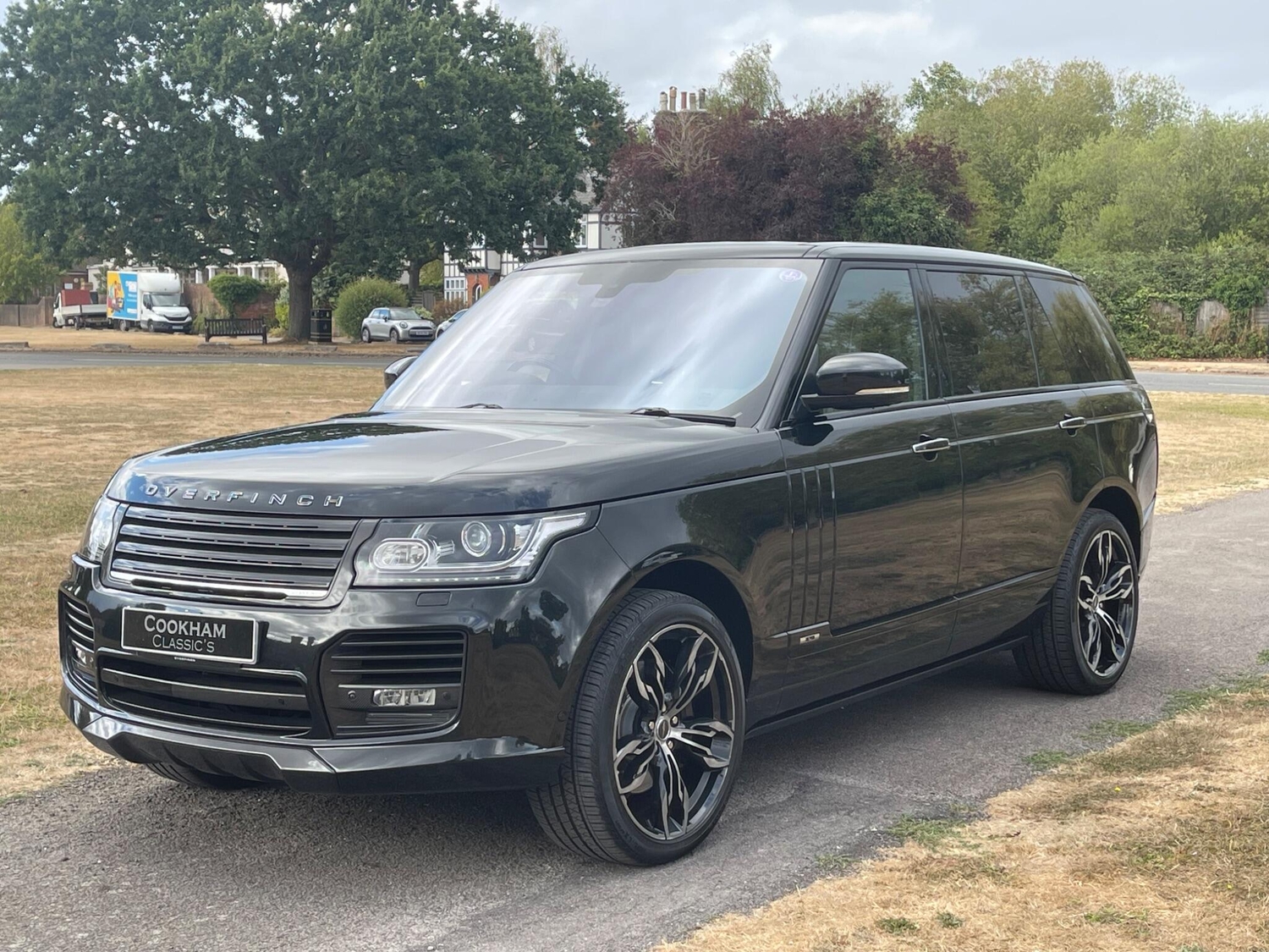 [ berth ]Land Rover Range Rover