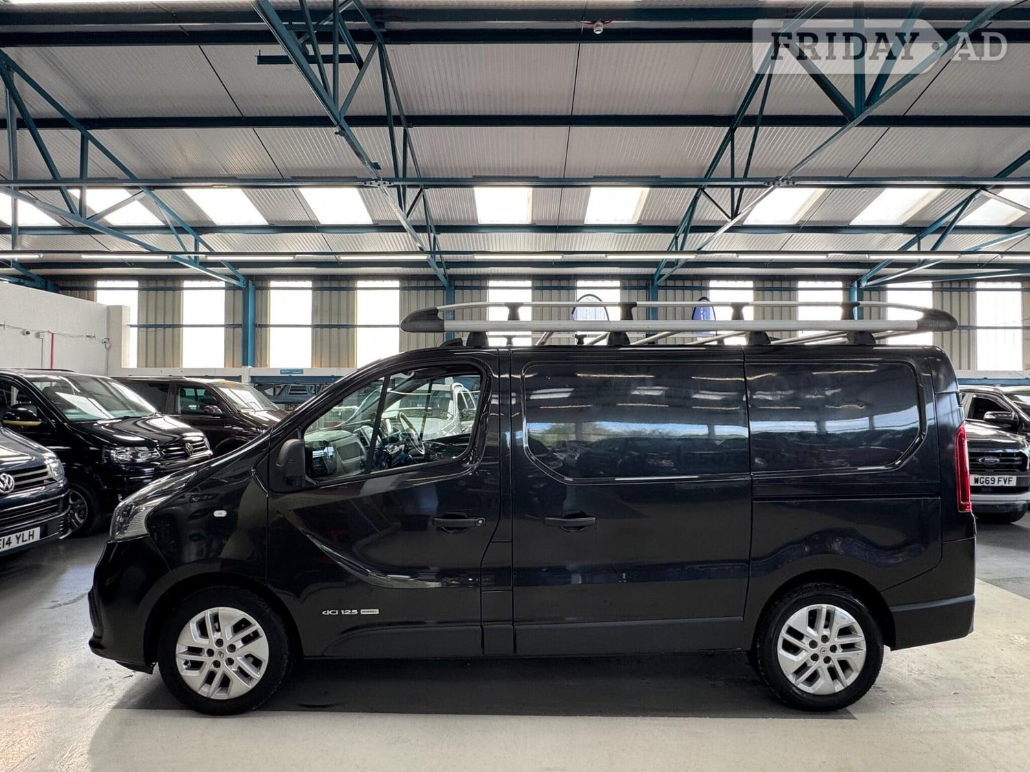 Renault Trafic 2017 - Vans & Commercial Vehicles