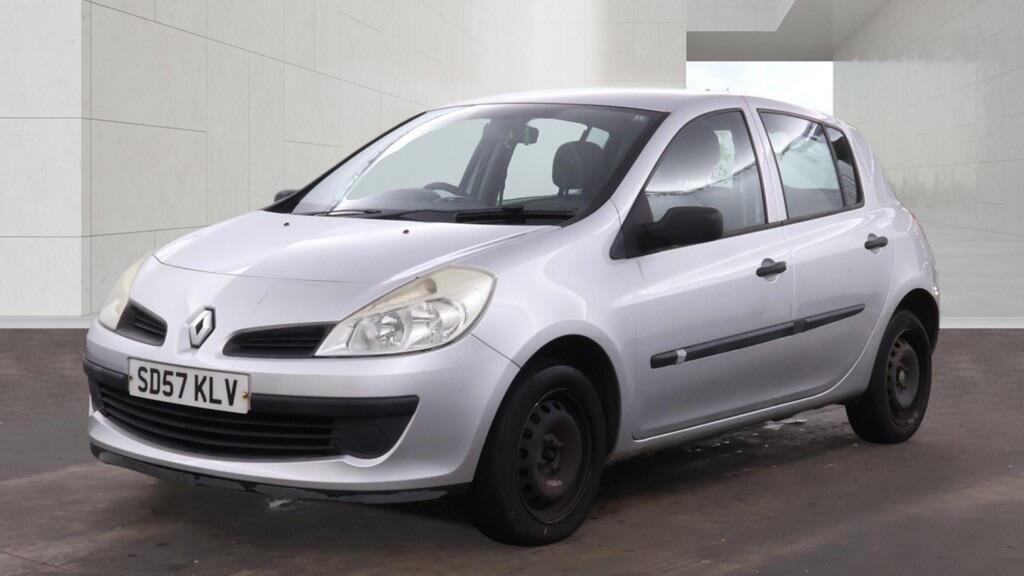 [ berth ]Renault Clio