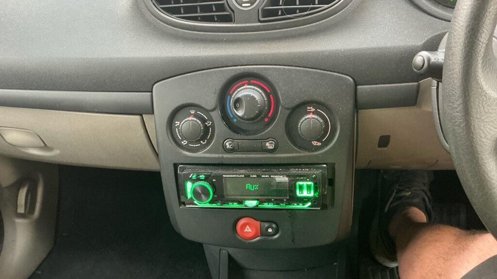 Renault Clio 2007 - Cars