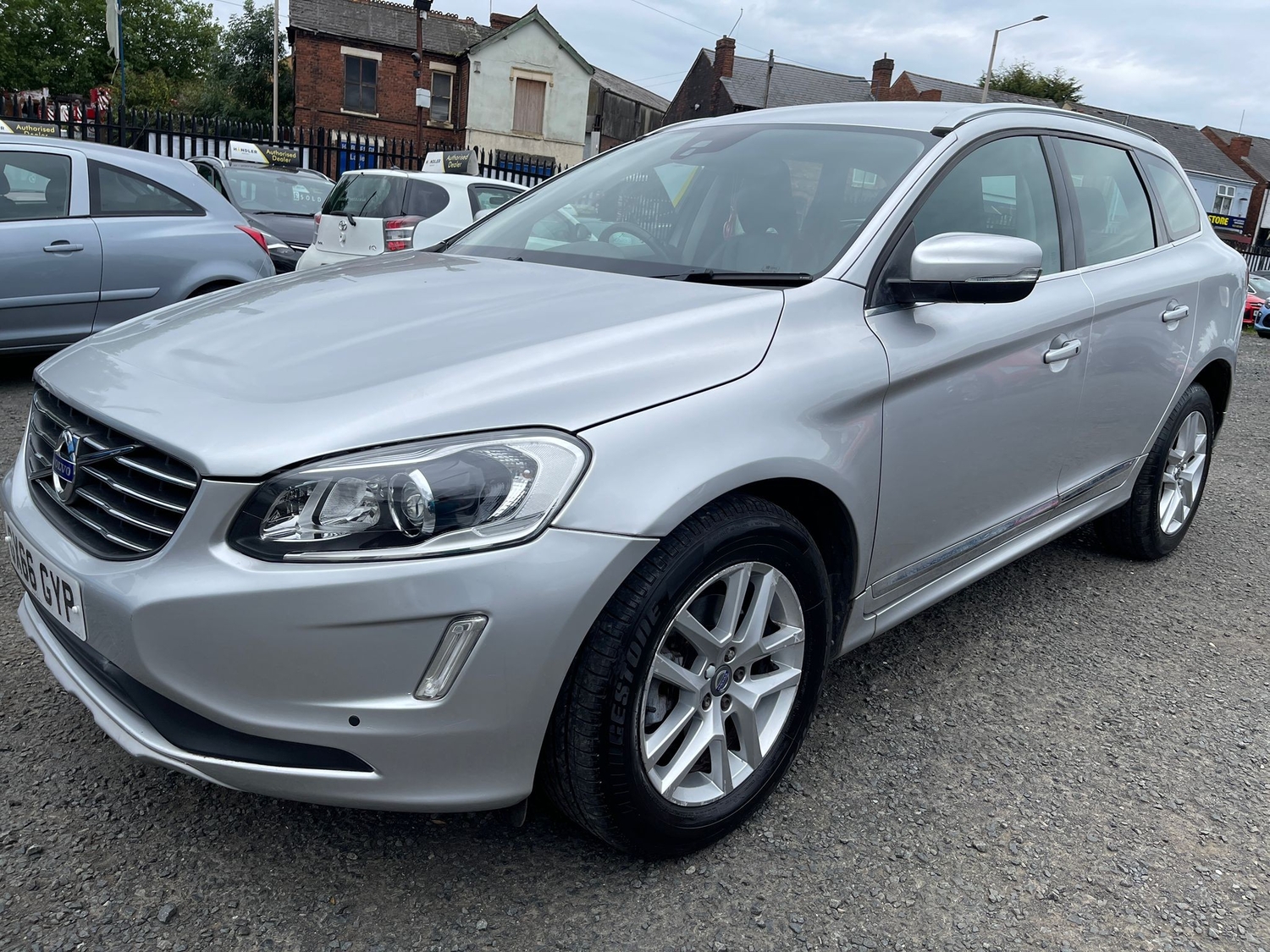 [ berth ]Volvo XC60