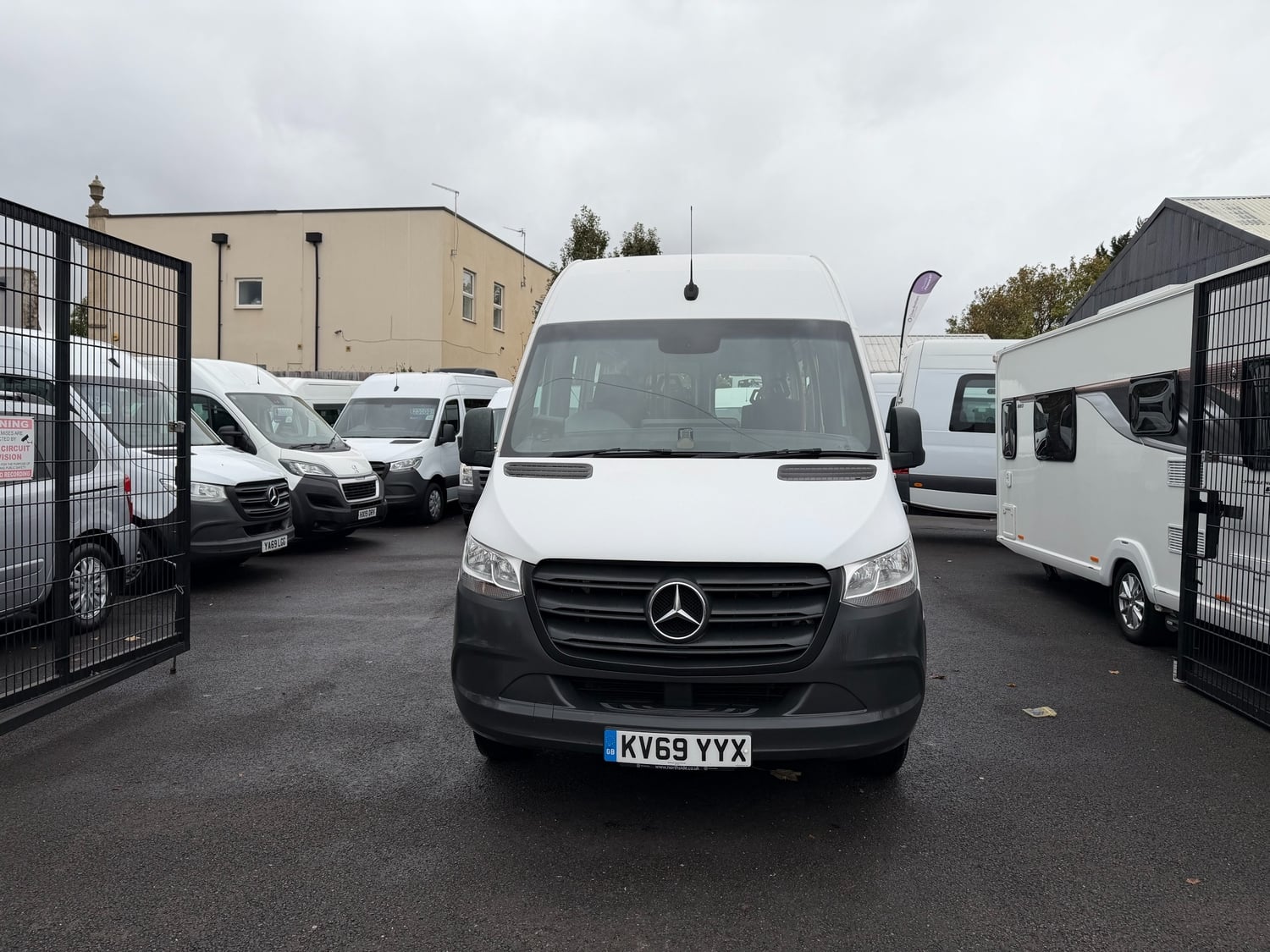[ berth ]Mercedes-Benz Sprinter