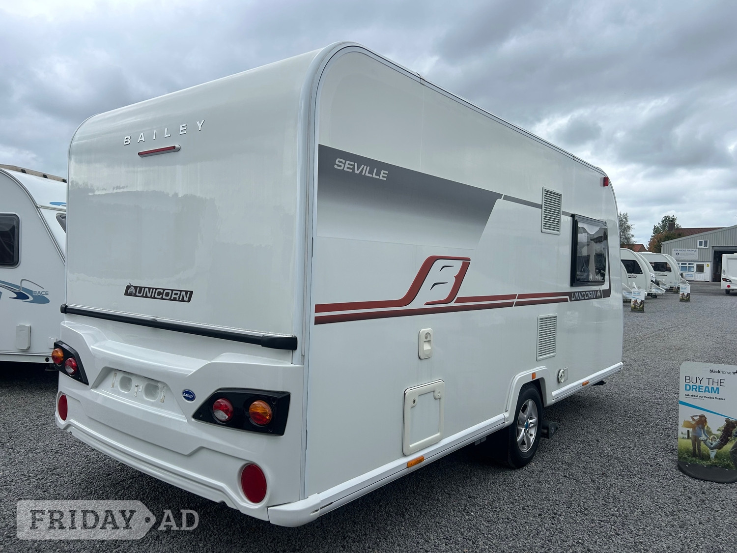 [ berth ]Bailey Unicorn Seville