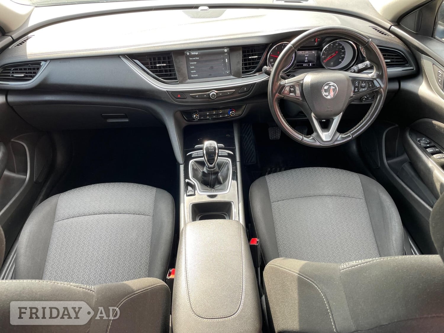 [ berth ]Vauxhall Insignia