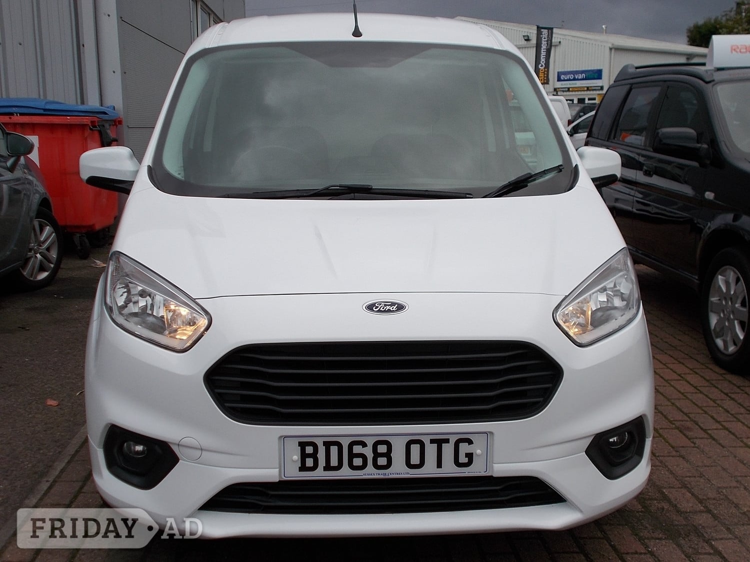 [ berth ]Ford Transit Courier