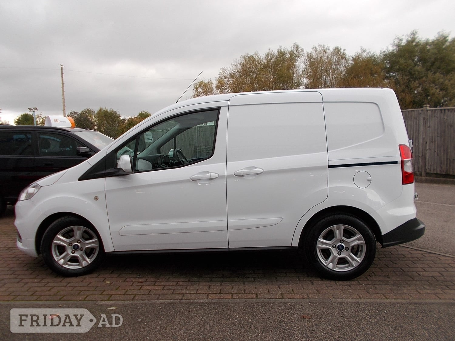 Ford Transit Courier 2018 - Vans & Commercial Vehicles