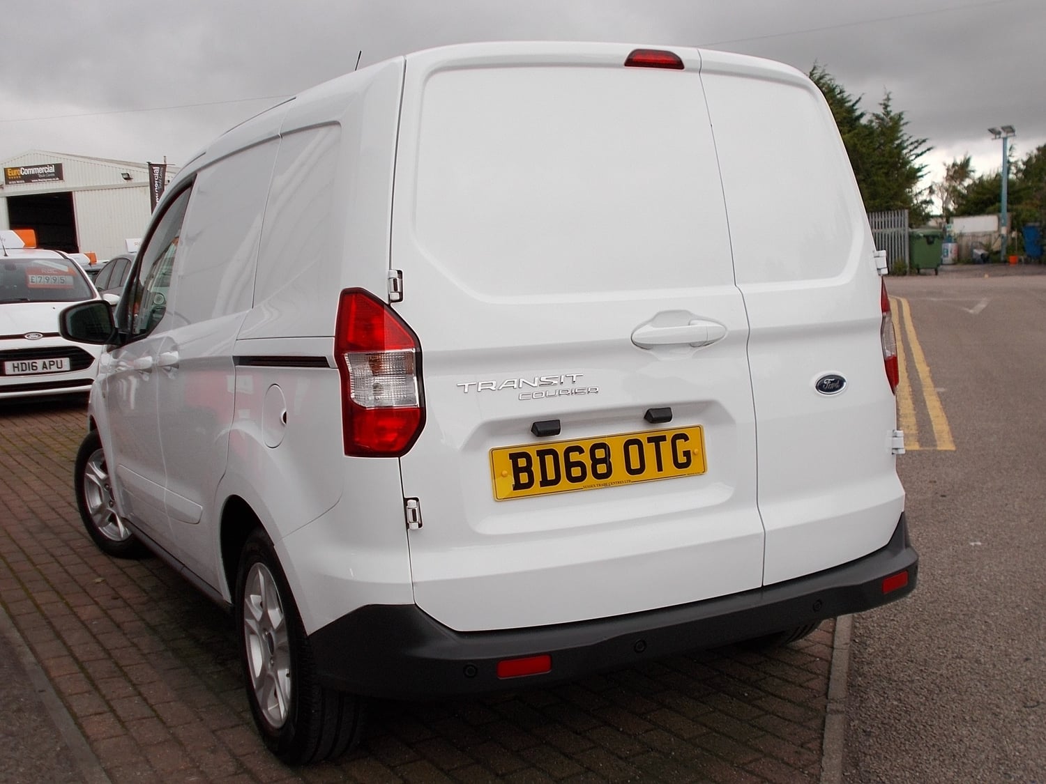 Ford Transit Courier 2018 - Vans & Commercial Vehicles in Eastbourne