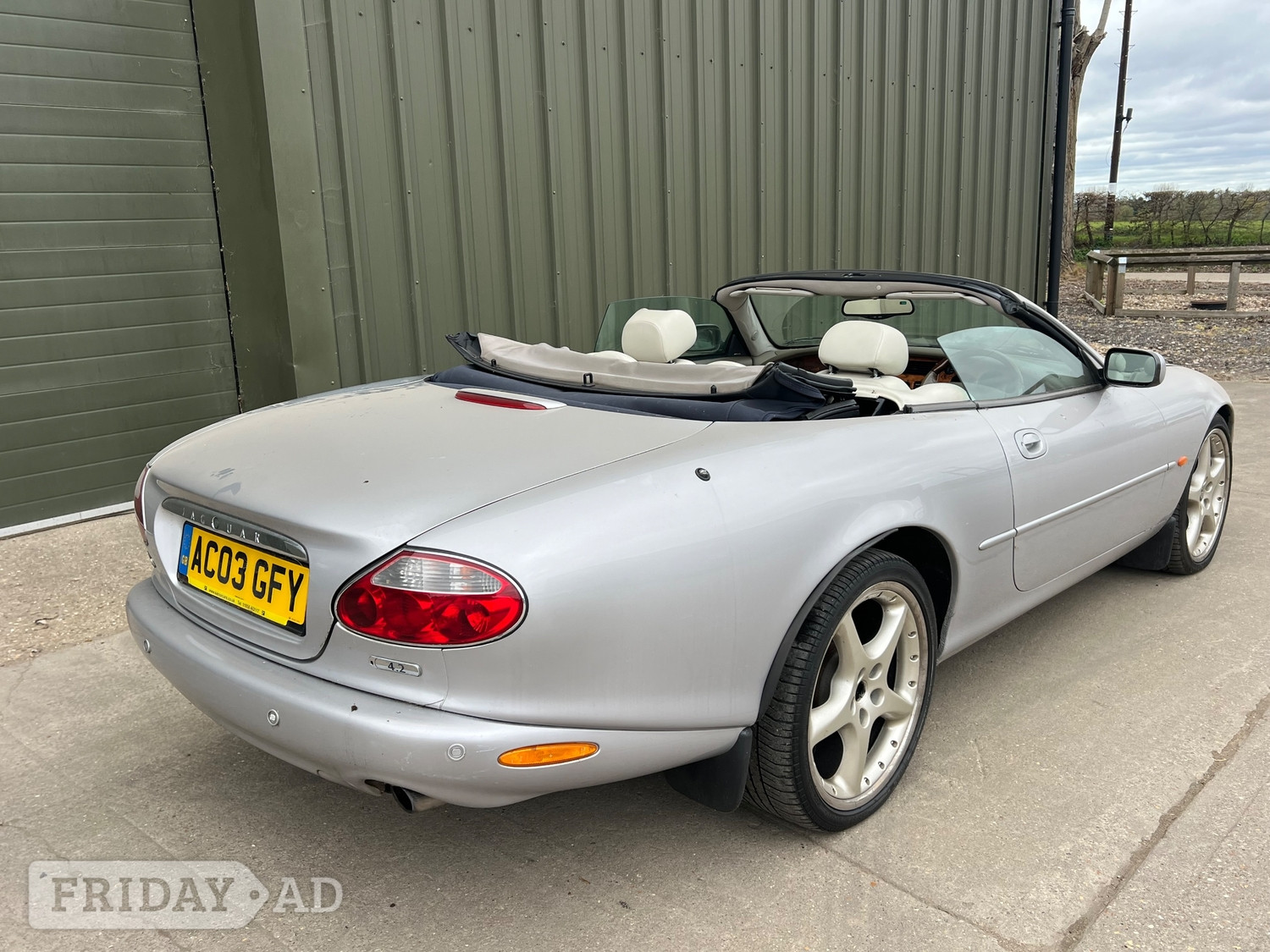 Jaguar XK8 2003 - Cars in Stevenage