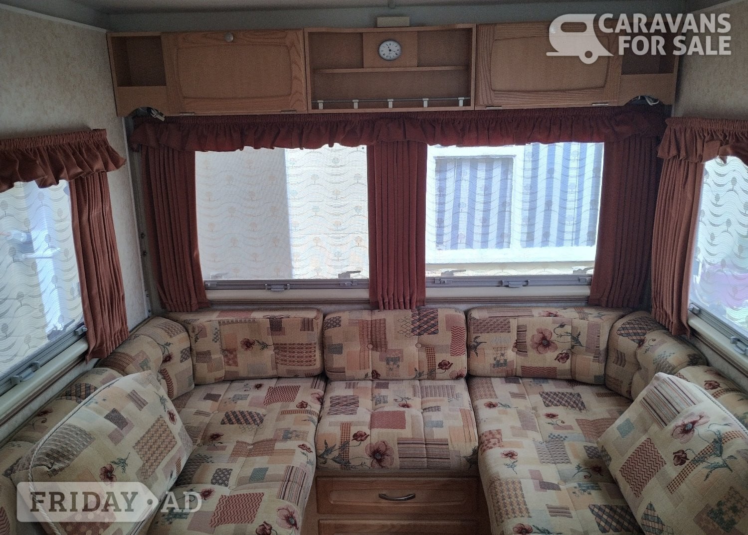 Gobur Carousel 12/2 T 2006 - Motorhomes & Caravans