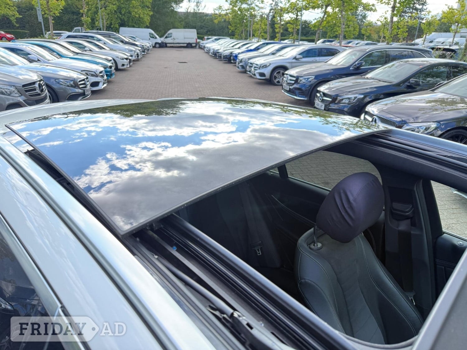 [ berth ]Mercedes-Benz E Class