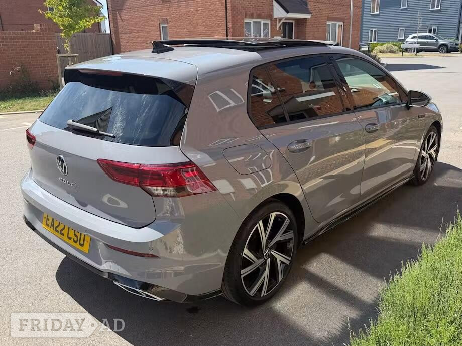 Volkswagen Golf 2022 - Cars in Uxbridge