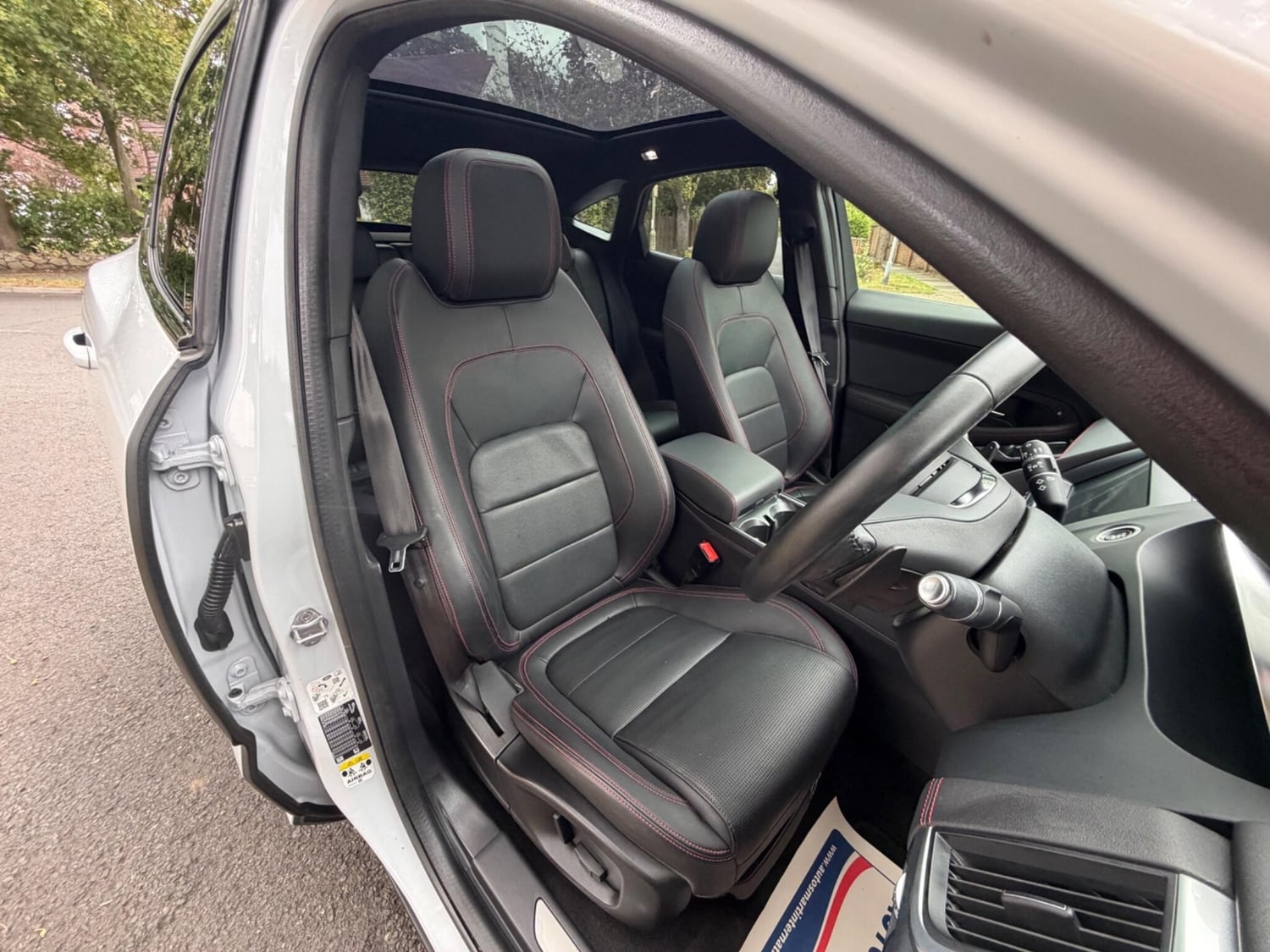 Jaguar E-Pace 2020 - Cars in Orpington