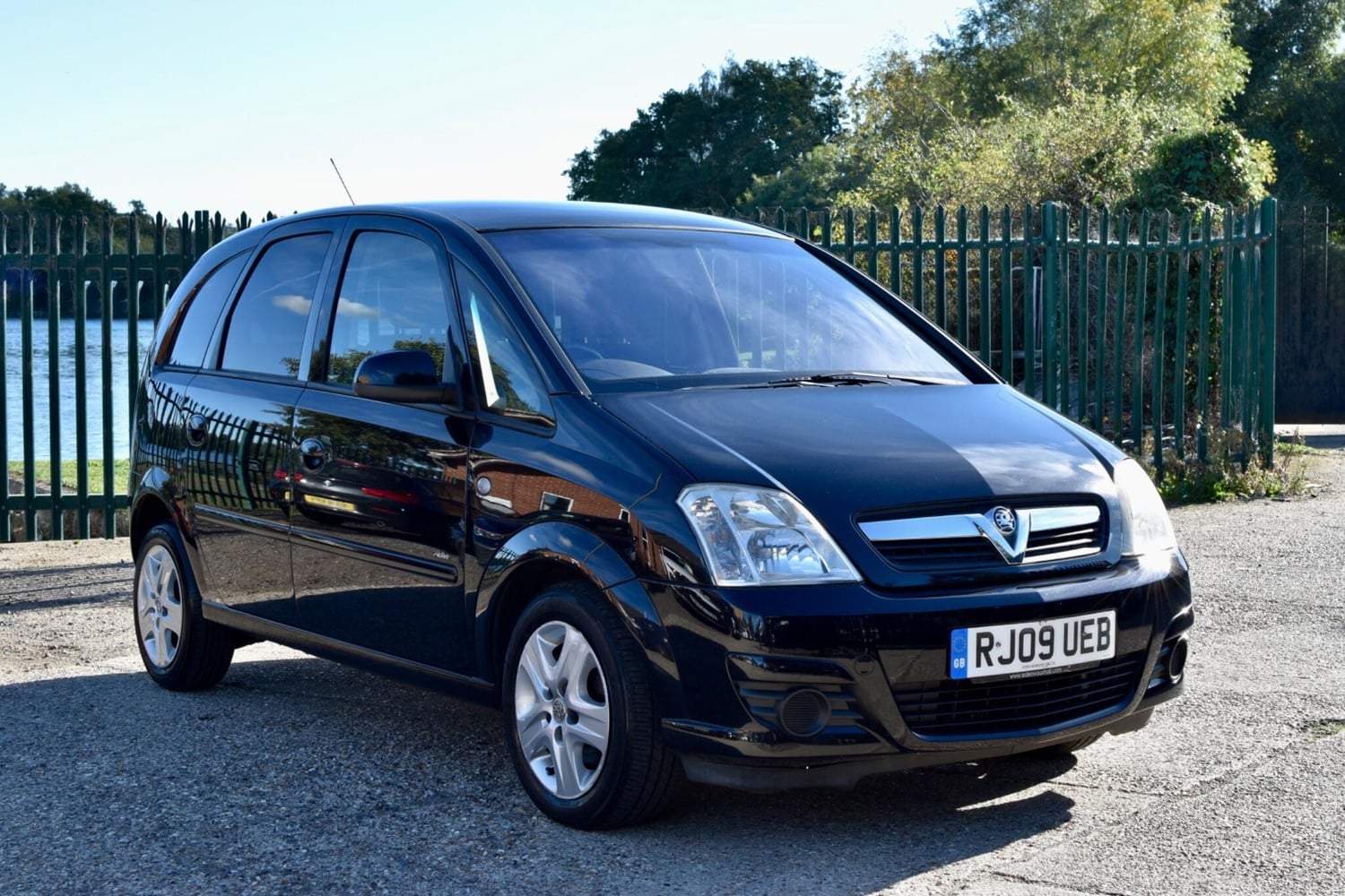 Vauxhall Meriva Reading