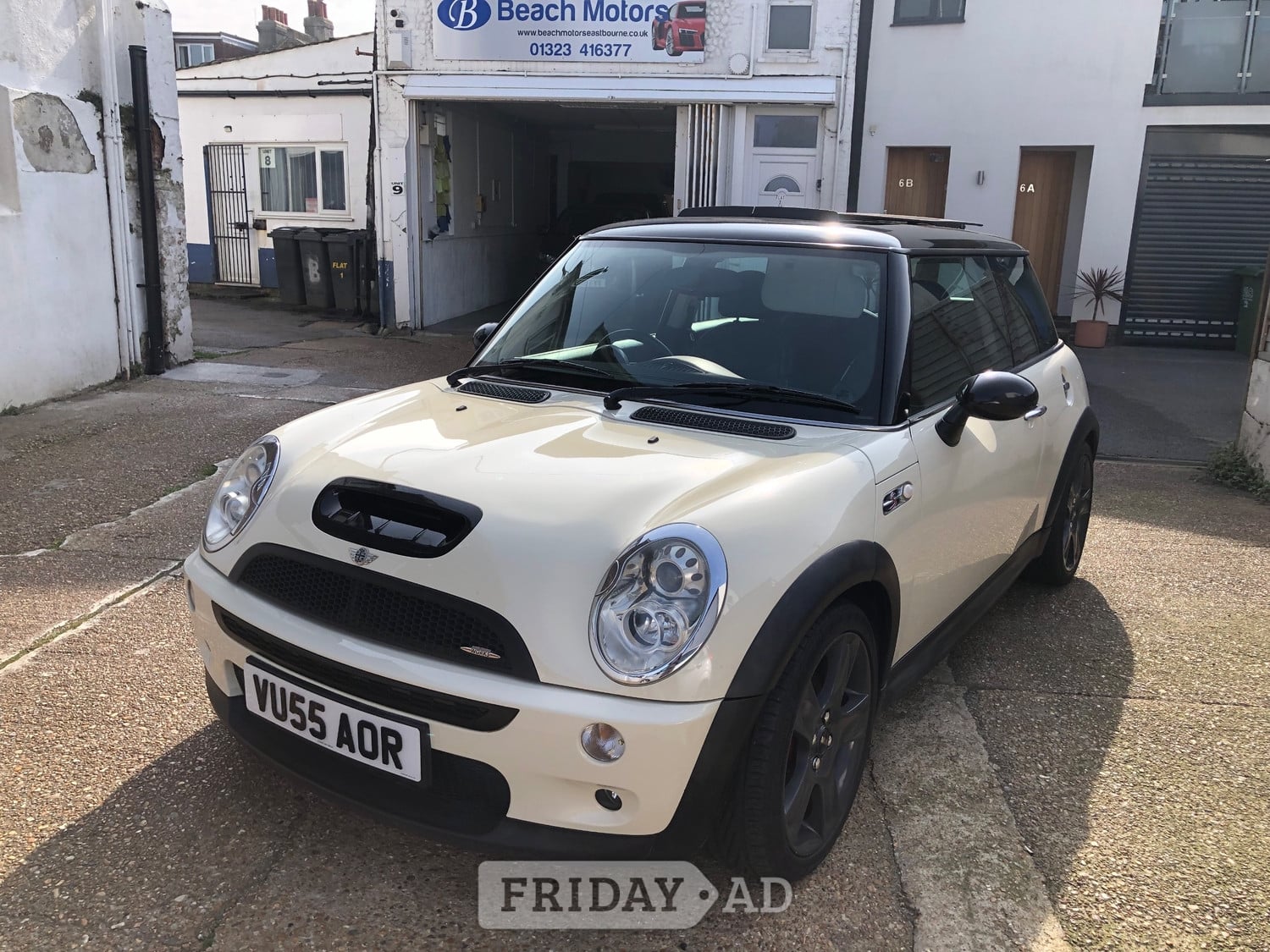 Mini Hatch 2005 in Eastbourne