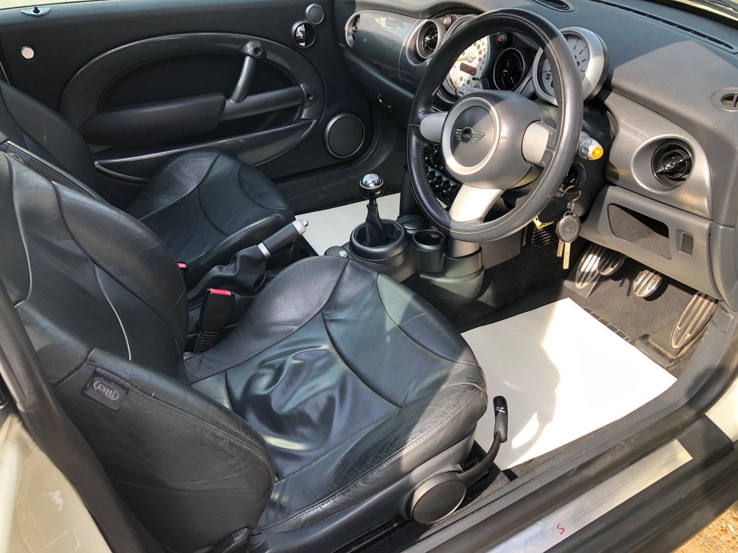 Mini Hatch 2005 - Cars