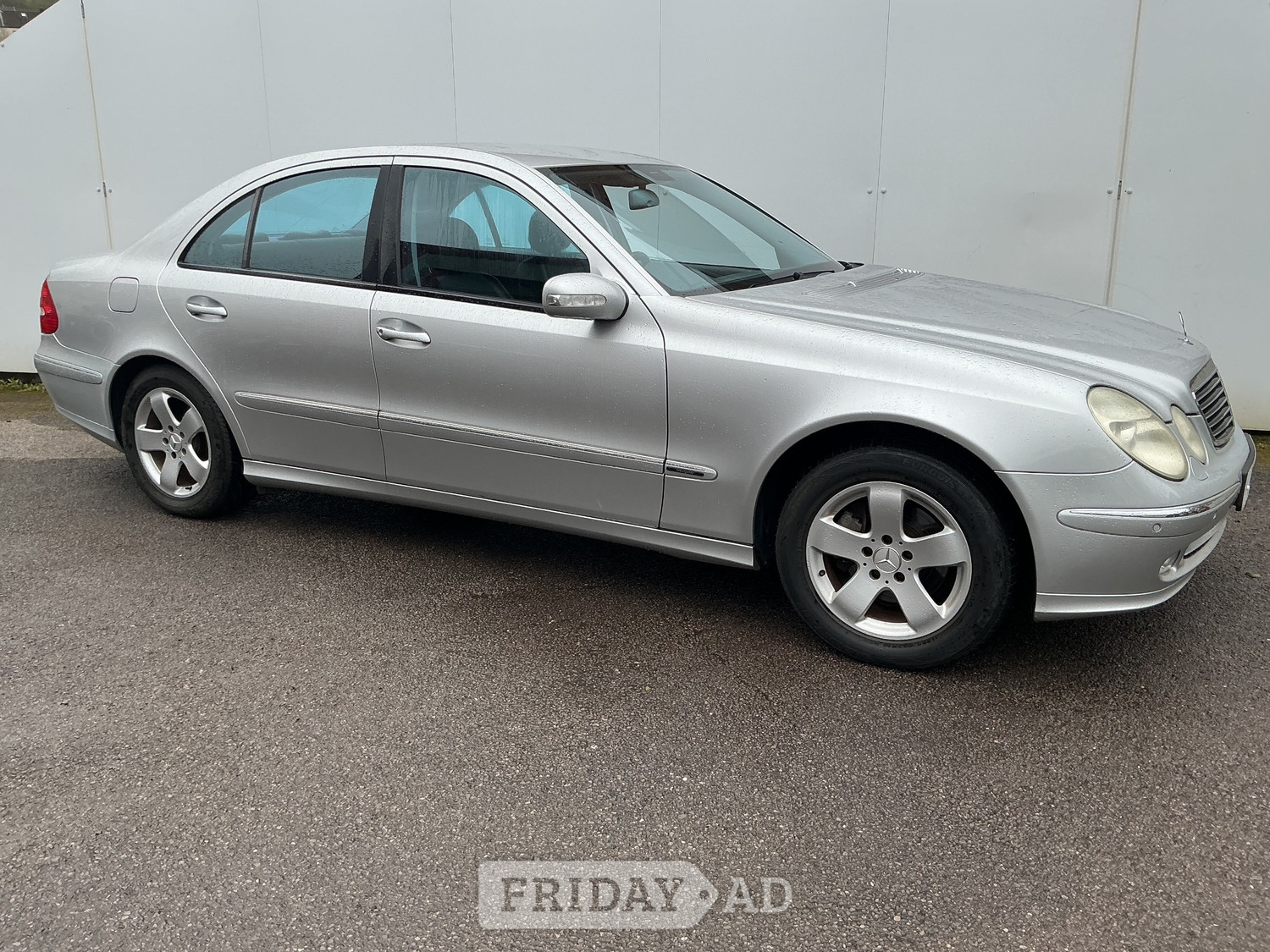 [ berth ]Mercedes-Benz E Class