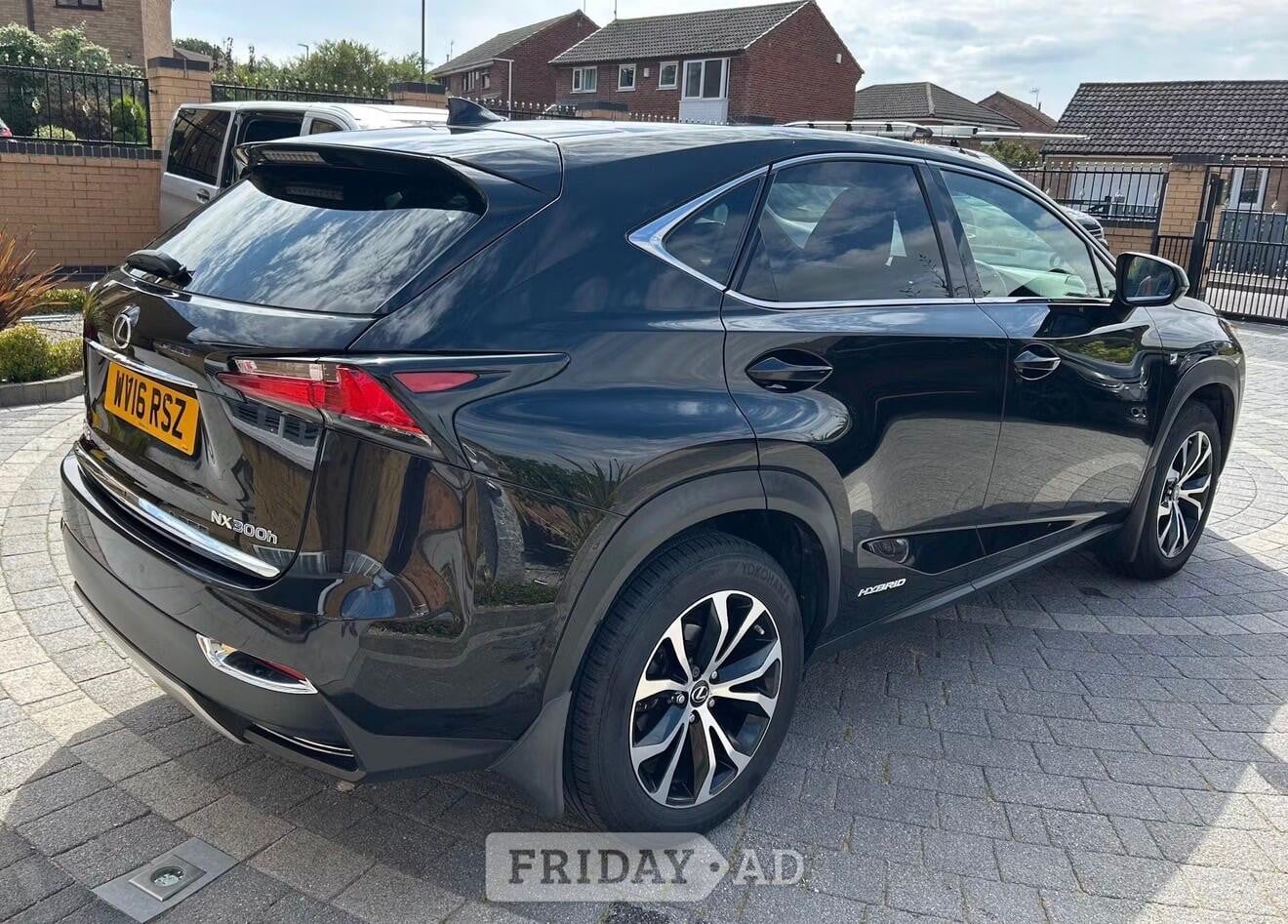 Lexus NX 2016 - Cars in Havering