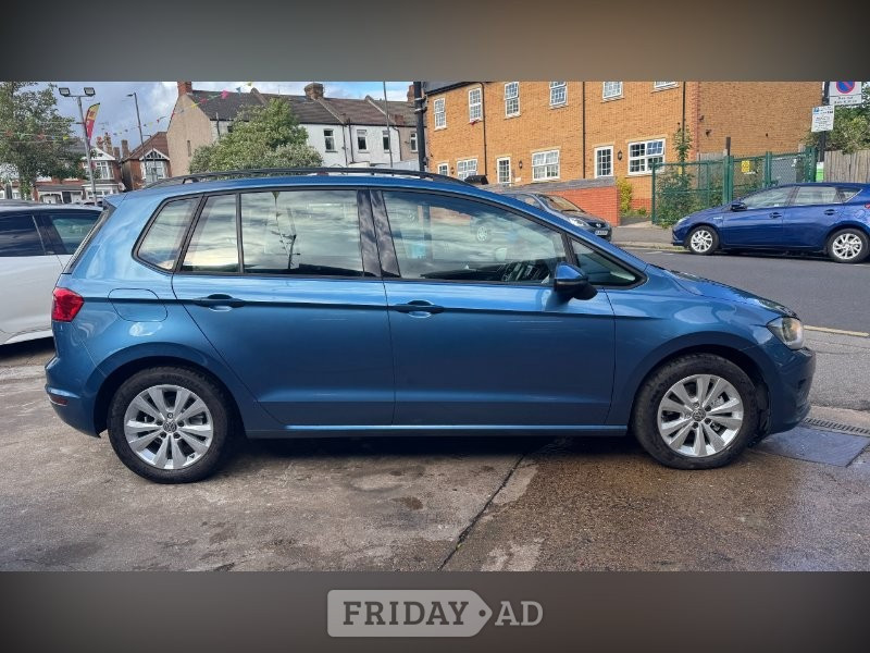 Volkswagen Golf SV 2017 - Cars