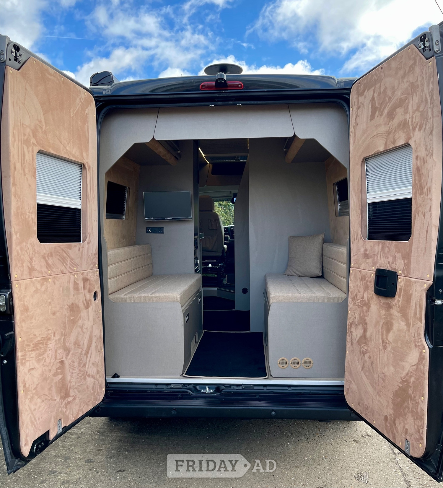 Peugeot Boxer 2020 - Vans & Commercial Vehicles