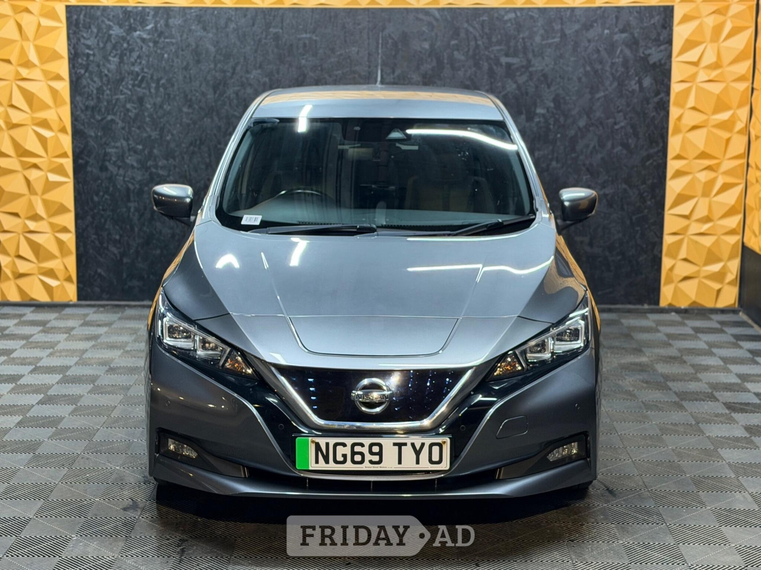 [ berth ]Nissan LEAF