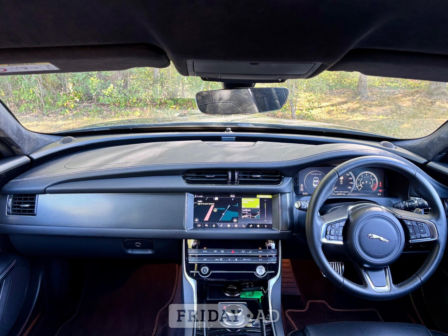[ berth ]Jaguar XF