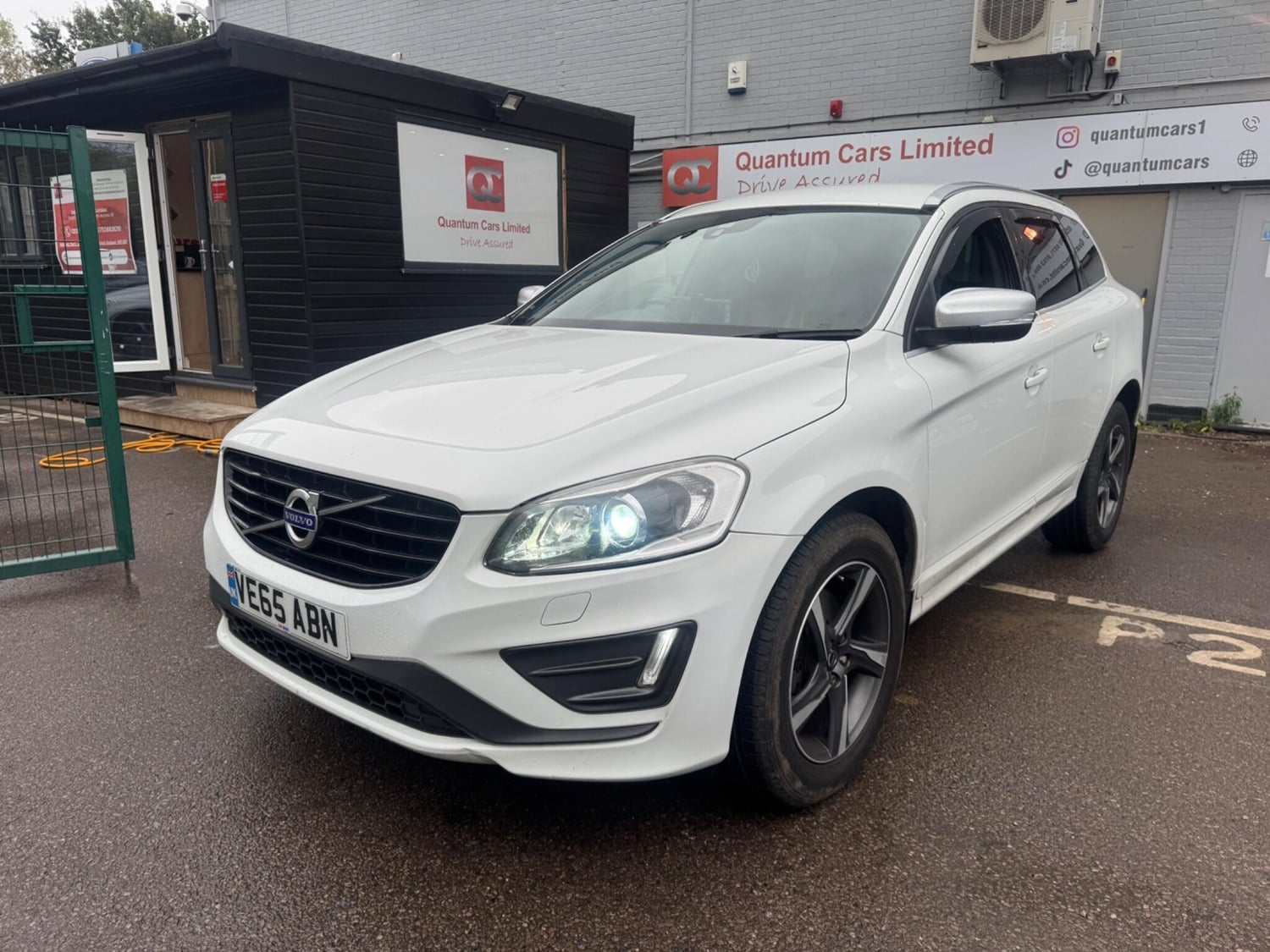 Volvo XC60 2015 - Cars in Romford