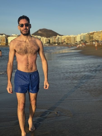 ADRIANO_TOP