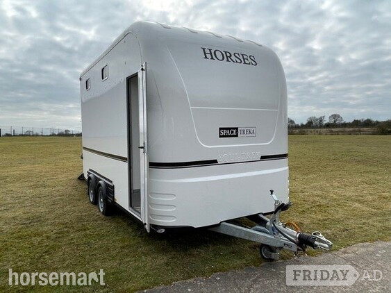 Equi-Trek Space-Treka III Up to 3.5 tonnes Horse Trailer in Belton