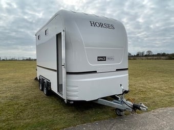 Equi-Trek Space-Treka III Up to 3.5 tonnes Horse Trailer