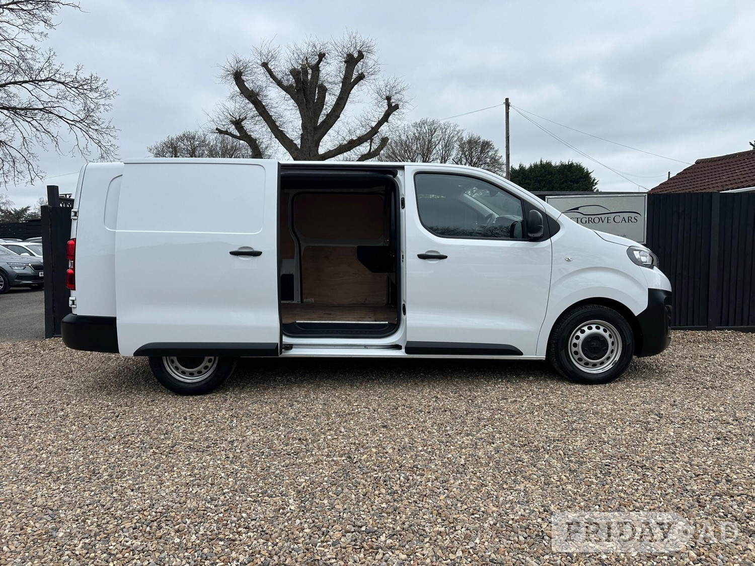 [ berth ]Peugeot Expert