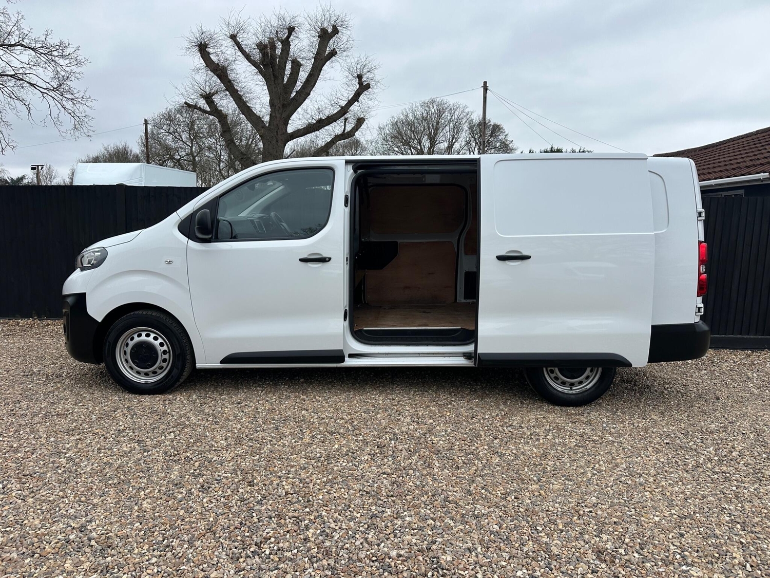 Peugeot Expert 2023 - Vans & Commercial Vehicles