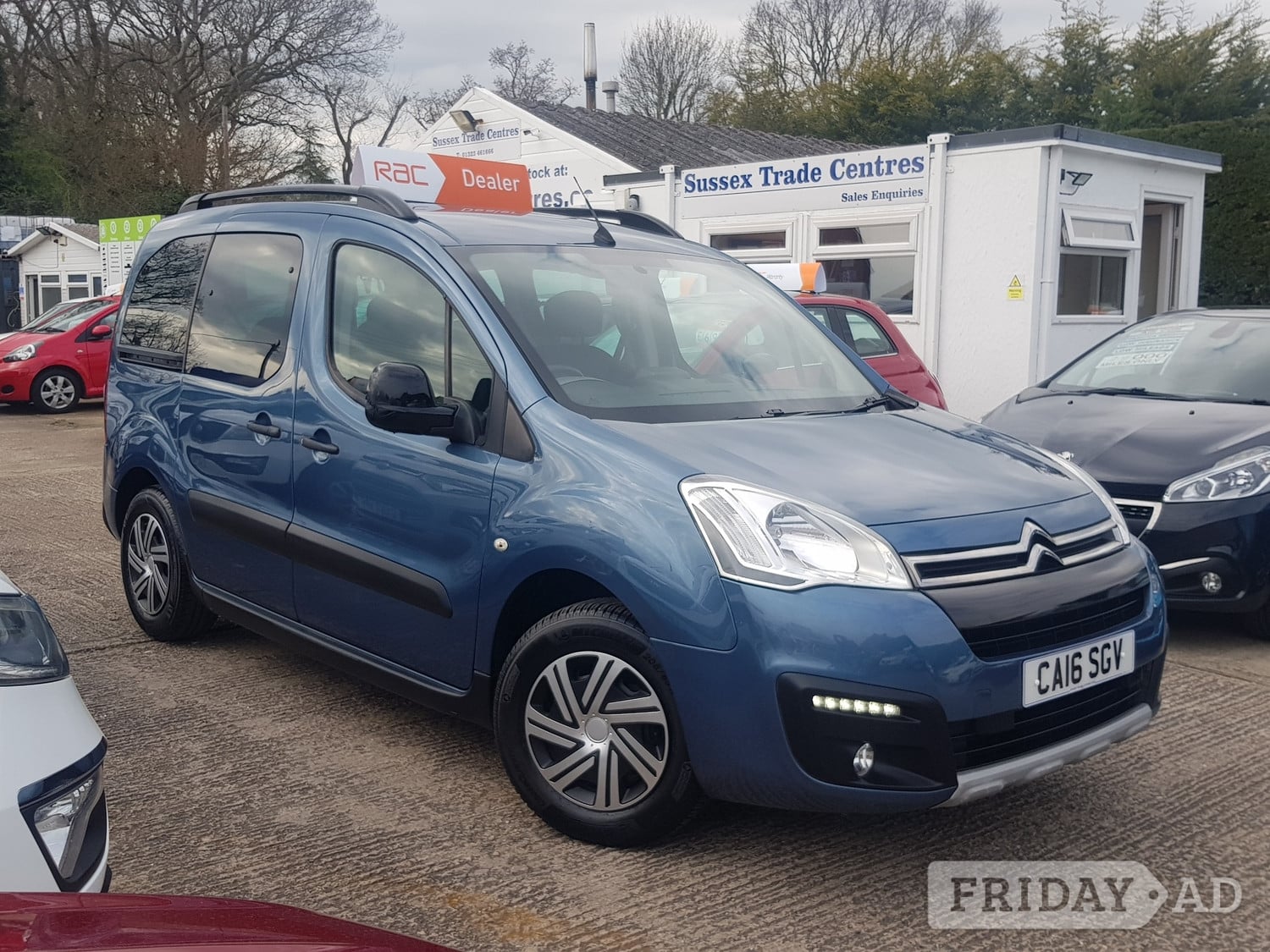 [ berth ]Citroen Berlingo Multispace