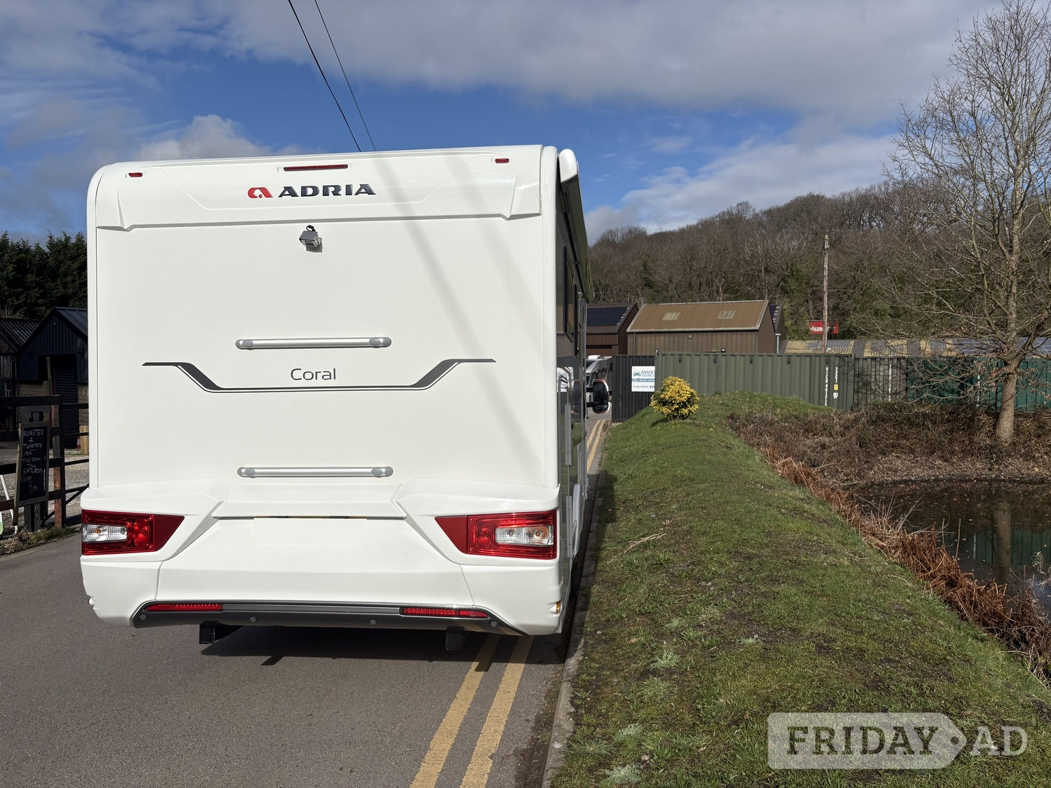 [3 berth ]Adria Coral Axess 670 SL