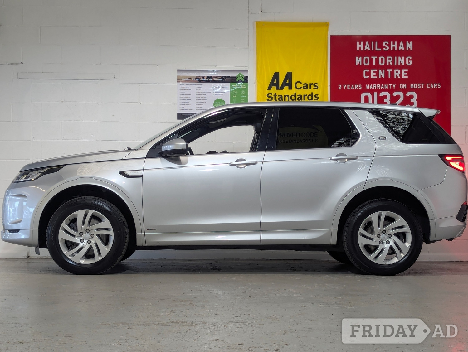 [ berth ]Land Rover Discovery Sport