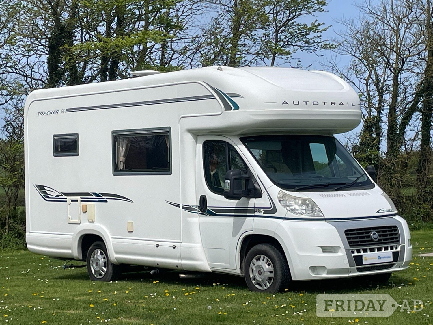 [2 berth ]Auto-Trail Tracker EKS SE