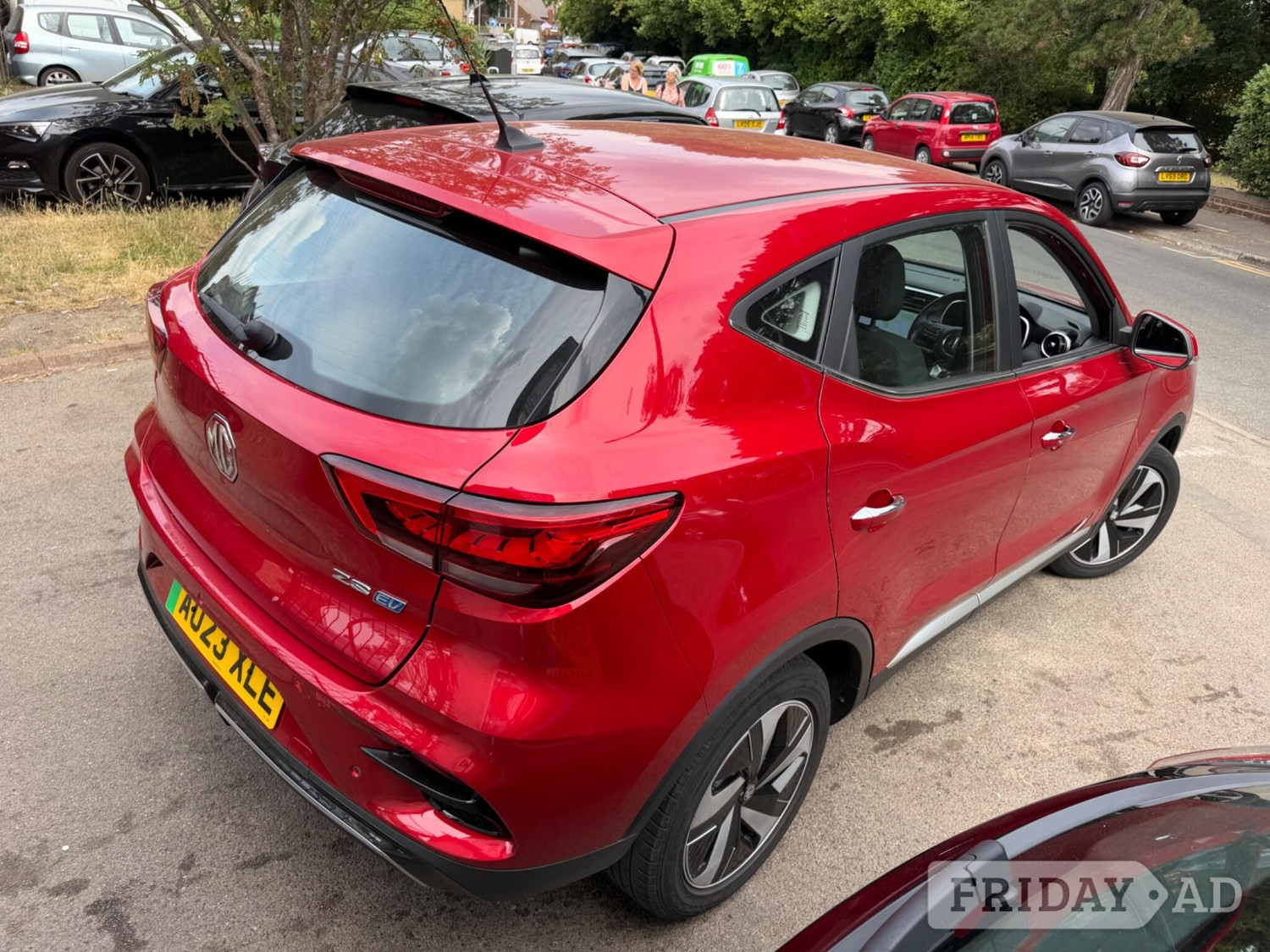 MG ZS Sutton
