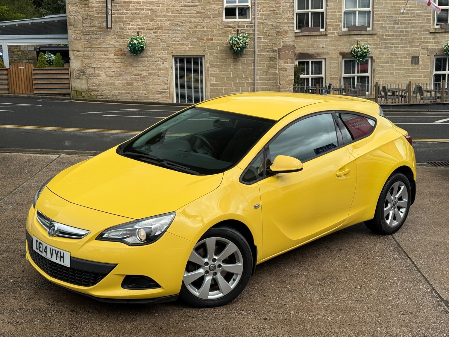 Vauxhall Astra 2014 - Cars in Bolton