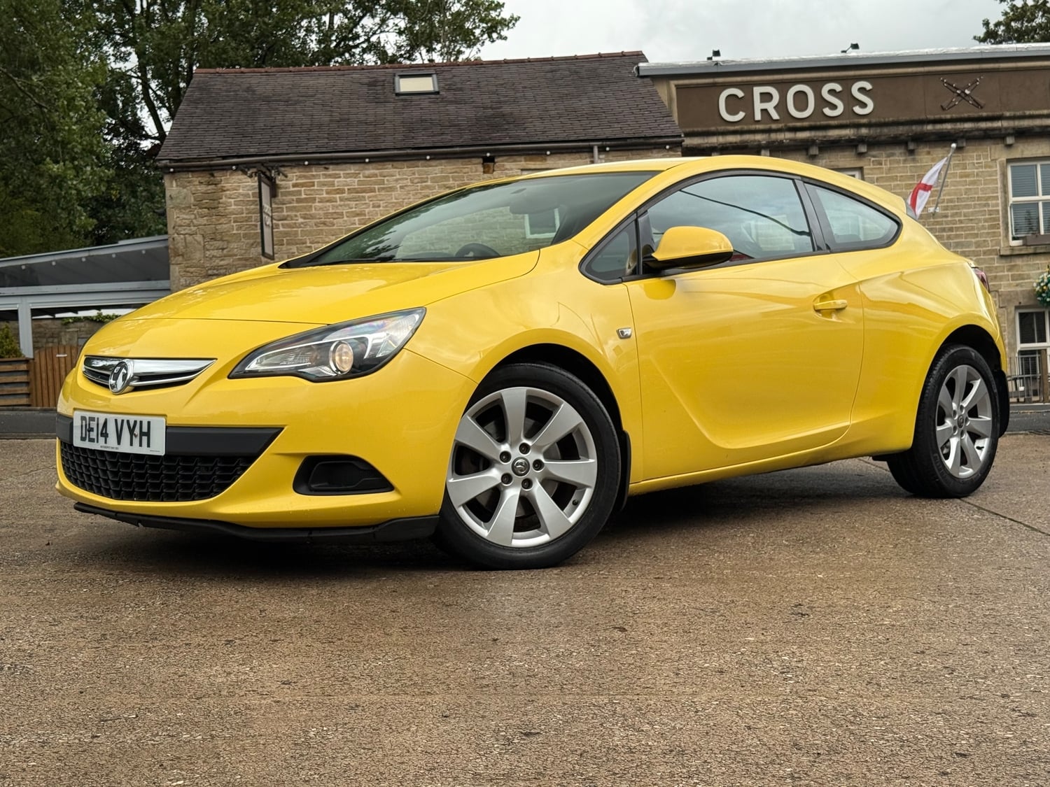 Vauxhall Astra 2014 - Cars