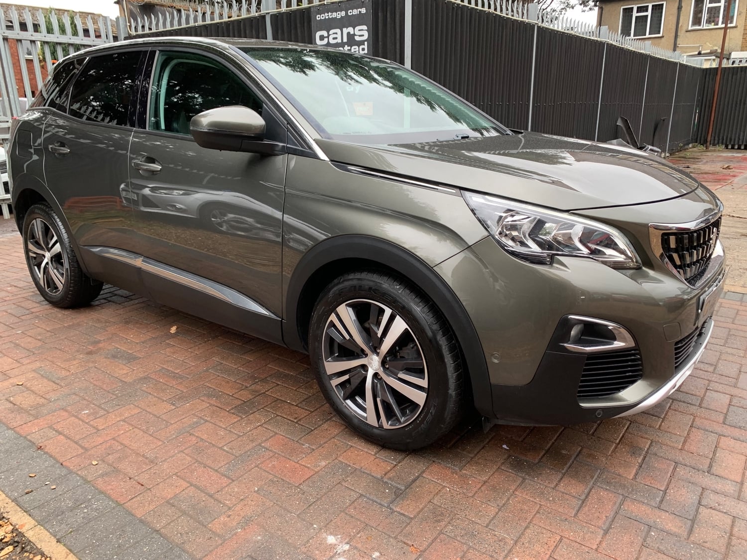 Peugeot 3008 Hayes