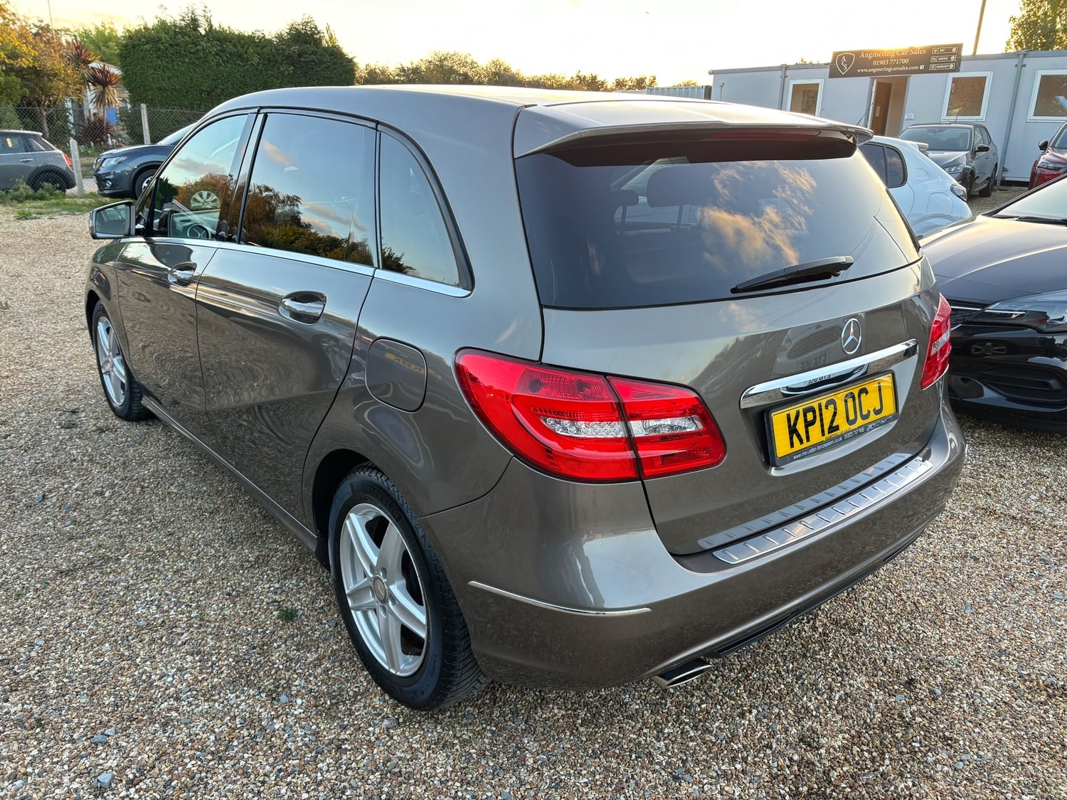 [ berth ]Mercedes-Benz B Class