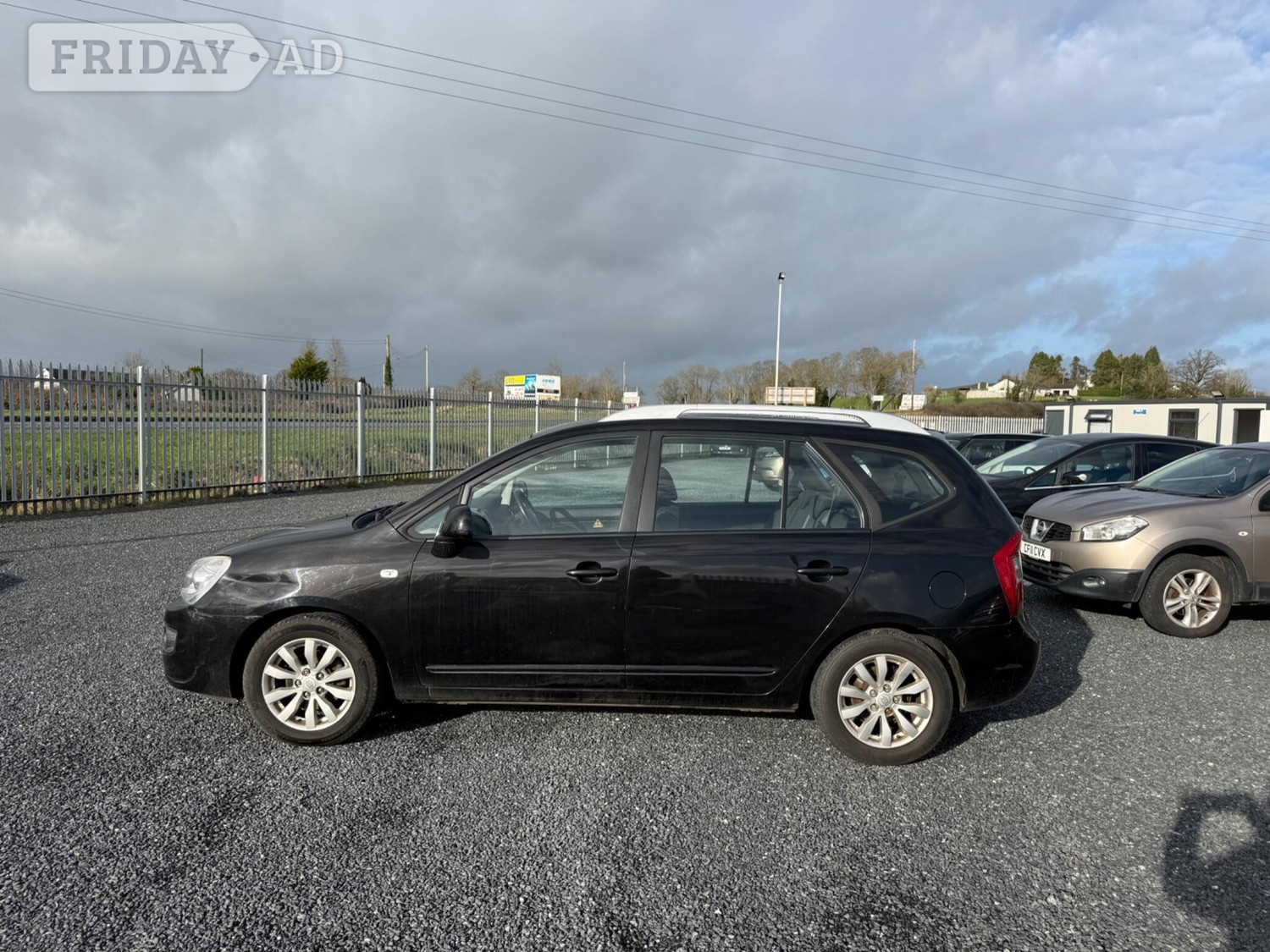 [ berth ]Kia Carens