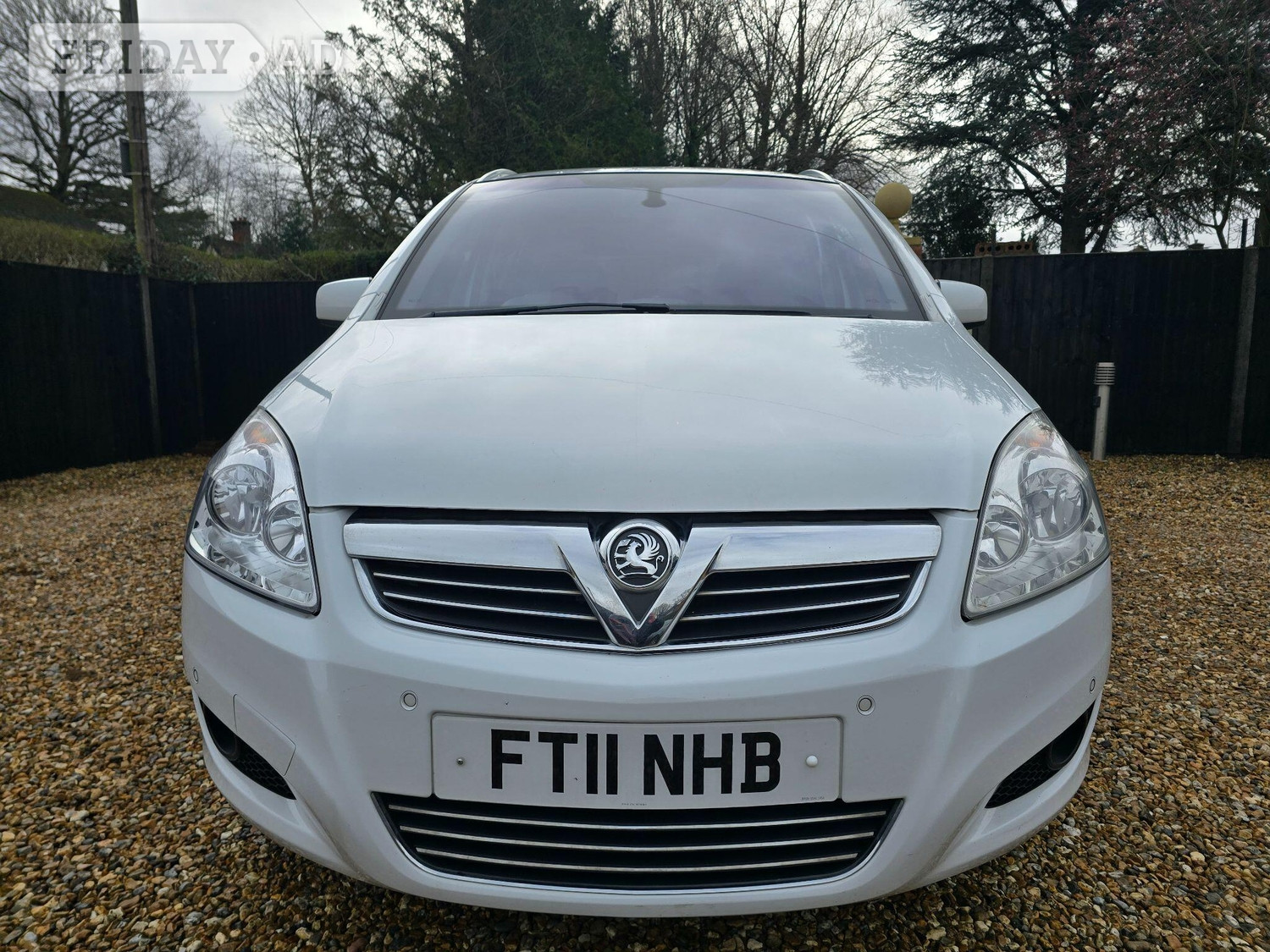 Vauxhall Zafira 2011 - Cars in Aldershot