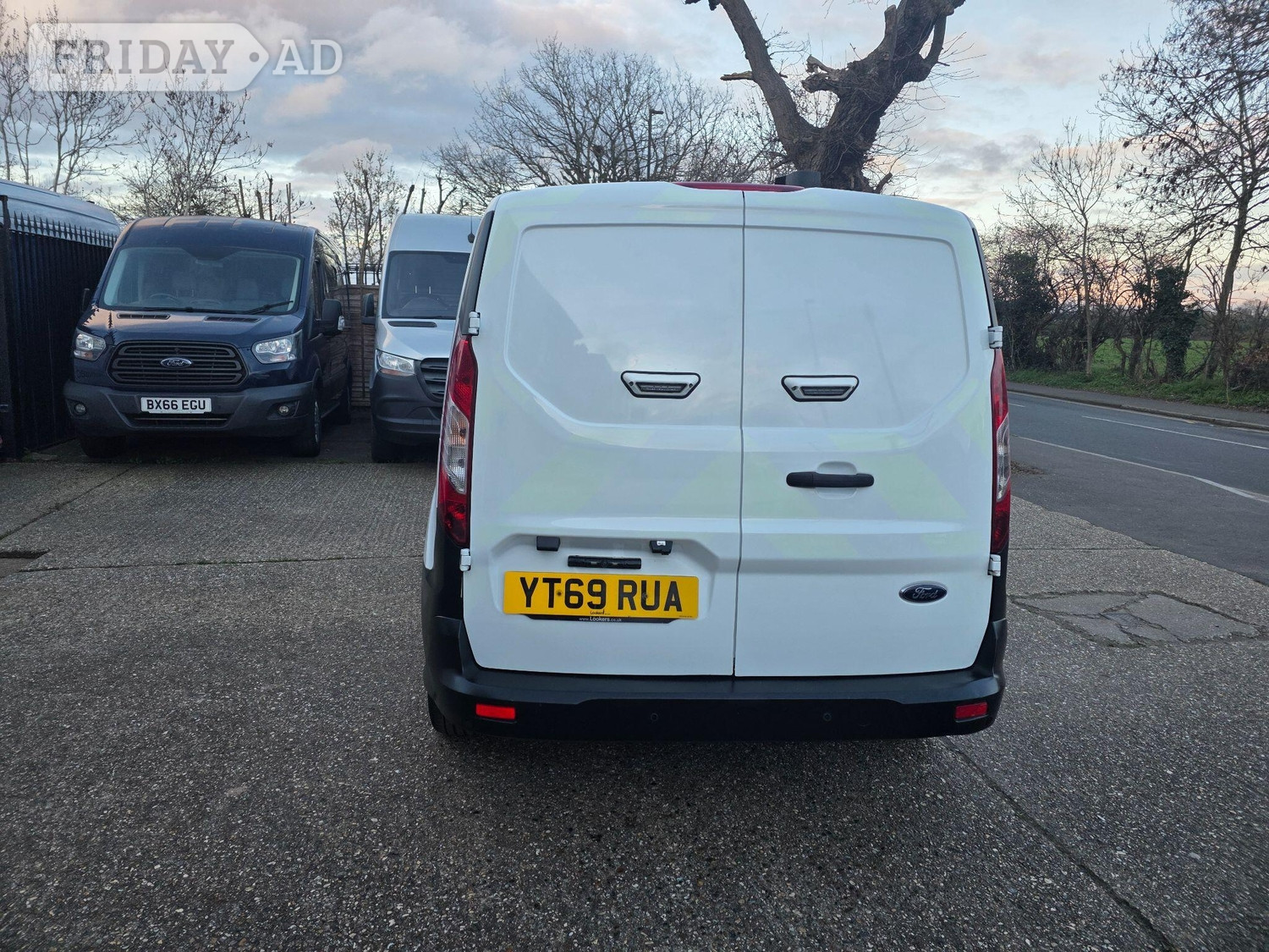 Ford Transit Connect 2019 - Vans & Commercial Vehicles in Hounslow