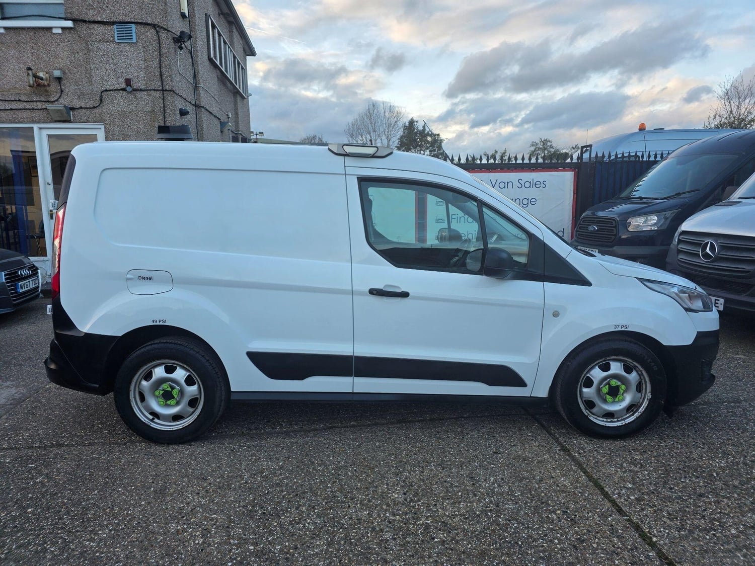 Ford Transit Connect Hounslow