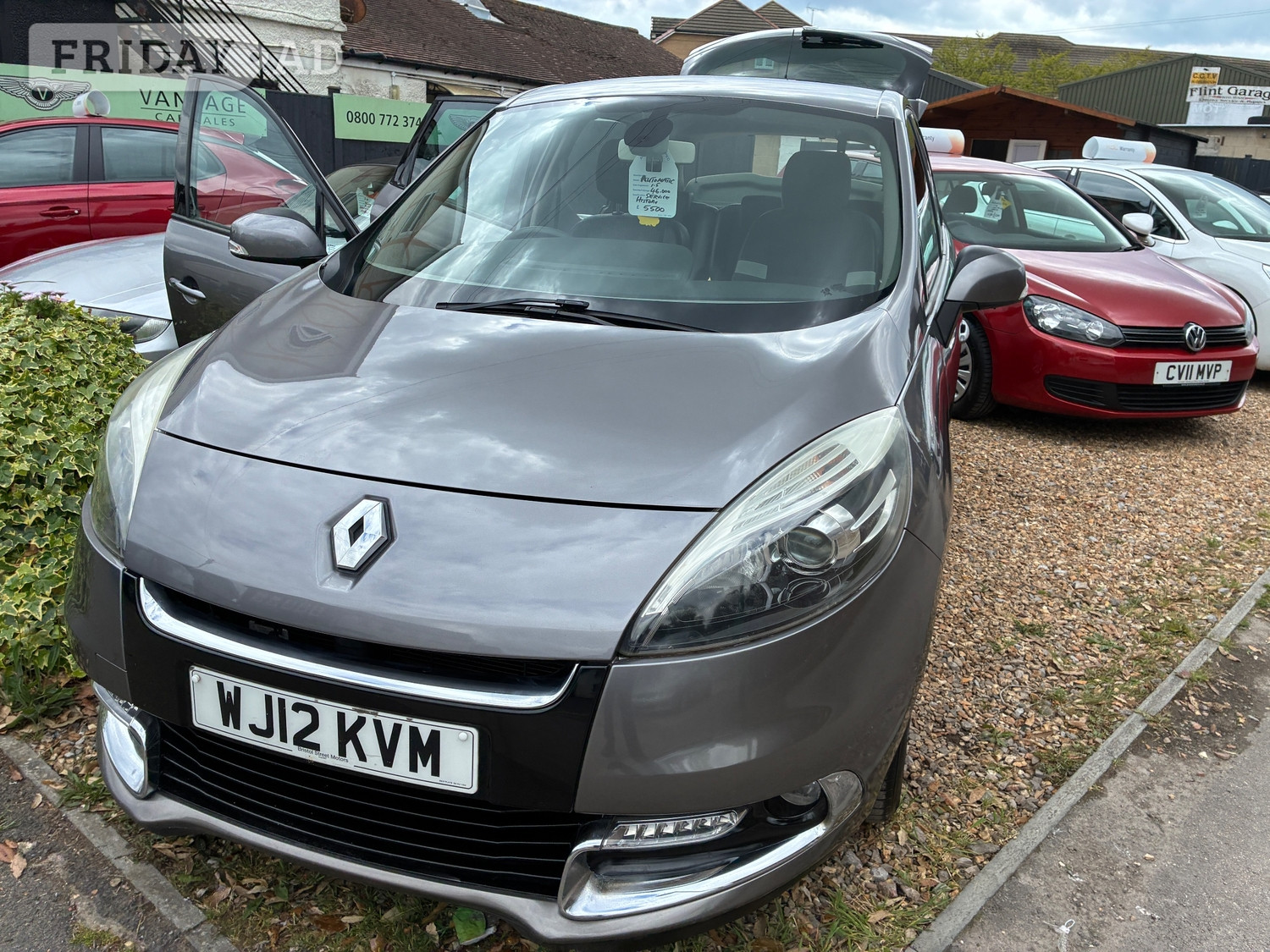 [ berth ]Renault Scenic