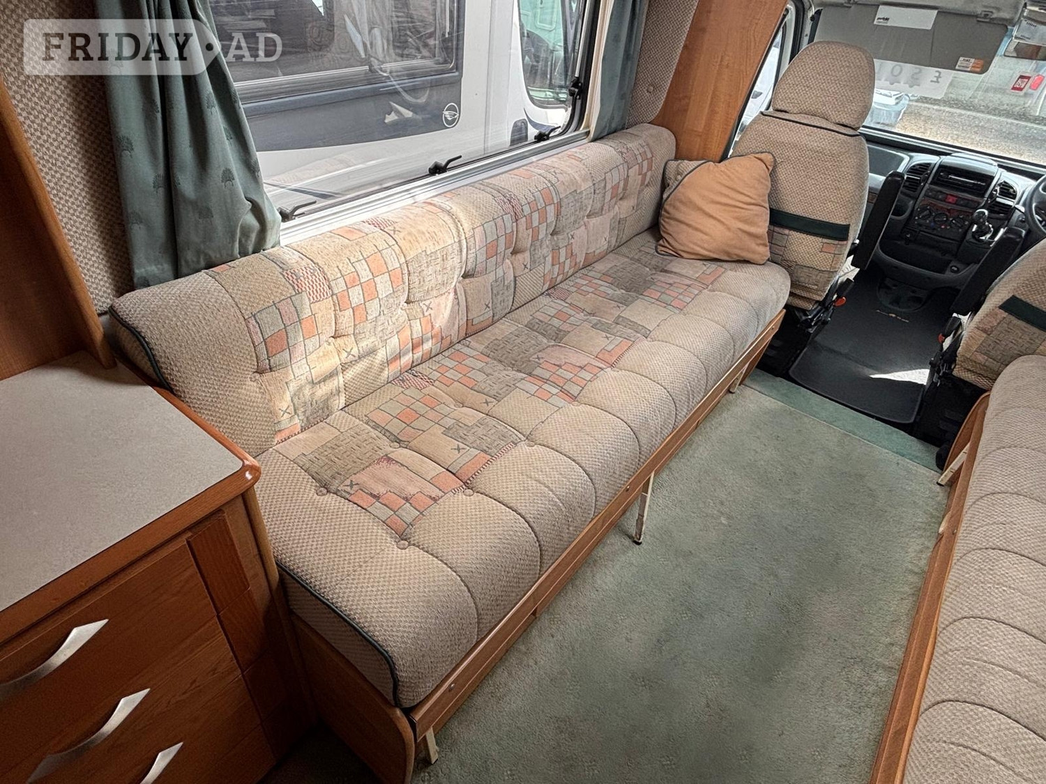 [ berth ]Auto-Trail Cheyenne 630LB Low-Line