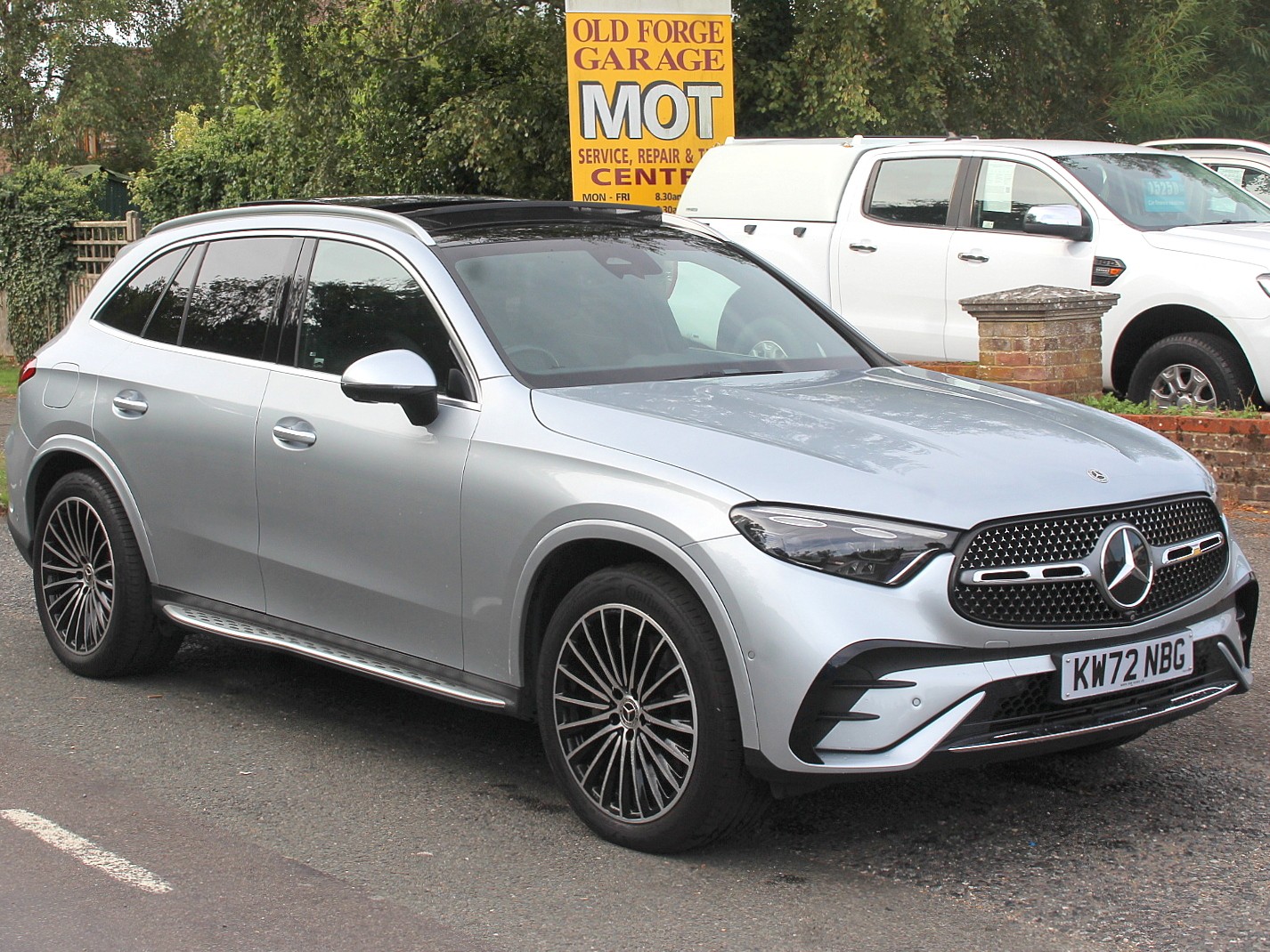 [ berth ]Mercedes-Benz GLC
